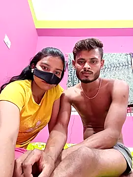 Snapshot of Hot-Couple4 chatting on April 13, 6:02 pm Hot-Couple4 online show from April 13, 6:02 pm