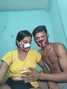 Snapshot of Hot-Couple4 chatting on May 24, 6:02 pm Hot-Couple4 online show from May 24, 6:02 pm