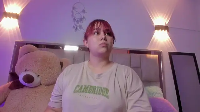 Snapshot of AliceScoot_ chatting on June 9, 6:52 pm AliceScoot online show from June 9, 6:52 pm