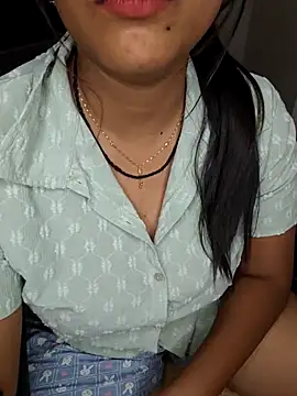 Snapshot of Tamilmoon006 chatting on July 23, 4:49 pm Tamilmoon006 online show from July 23, 4:49 pm