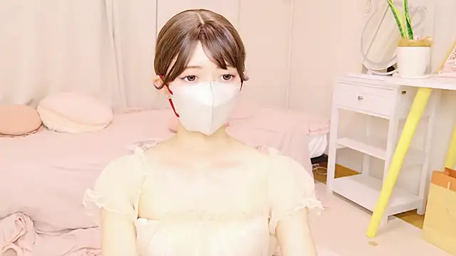 Snapshot of SERIpon_ chatting on August 2, 10:46 am SERIpon online show from August 2, 10:46 am