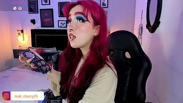 Leah cherry online show from May 7, 4:51 am