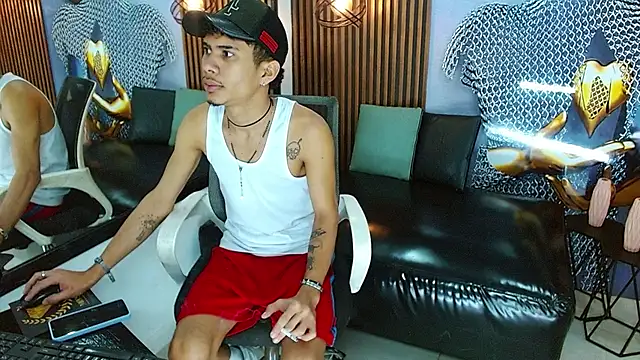 Skinny cute Alyer online show from May 17, 2:31 am
