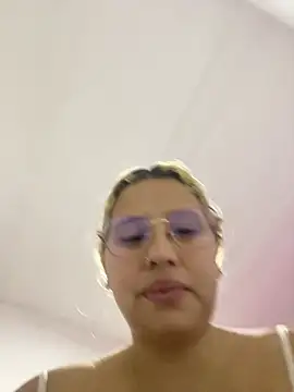 Snapshot of Aliss_Taylor1 chatting on May 8, 10:53 am Aliss Taylor1 online show from May 8, 10:53 am