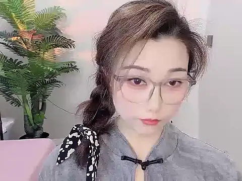 Snapshot of Yunxi- chatting on April 24, 2:08 pm Yunxi- online show from April 24, 2:08 pm