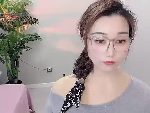Snapshot of Yunxi- chatting on April 26, 1:20 pm Yunxi- online show from April 26, 1:20 pm