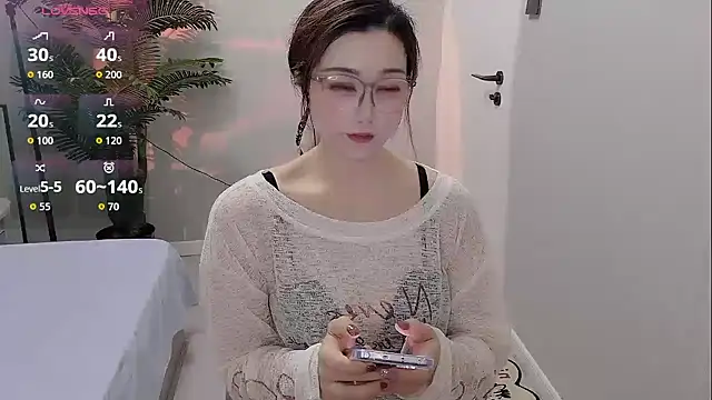 Snapshot of Yunxi- chatting on May 21, 2:29 am Yunxi- online show from May 21, 2:29 am