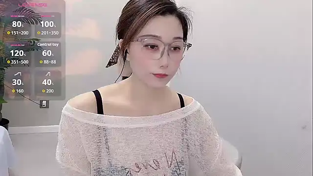 Snapshot of Yunxi- chatting on July 12, 1:02 pm Yunxi- online show from July 12, 1:02 pm