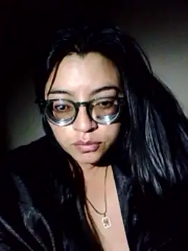 Snapshot of SOFI__10 chatting on April 18, 7:12 am SOFI 10 online show from April 18, 7:12 am
