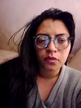 Snapshot of SOFI__10 chatting on April 25, 7:11 am SOFI 10 online show from April 25, 7:11 am
