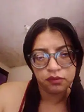 Snapshot of SOFI__10 chatting on April 28, 5:45 am SOFI 10 online show from April 28, 5:45 am