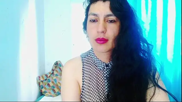 Snapshot of diosa_gil chatting on April 14, 2:01 pm diosa gil online show from April 14, 2:01 pm