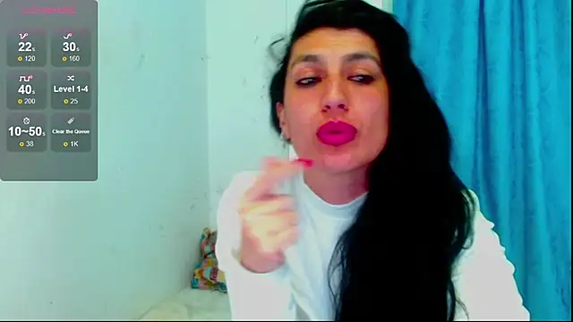 Snapshot of diosa_gil chatting on May 9, 2:28 am diosa gil online show from May 9, 2:28 am