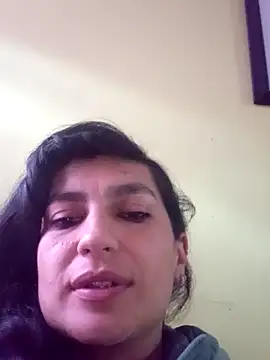 Snapshot of diosa_gil chatting on May 18, 10:37 pm diosa gil online show from May 18, 10:37 pm