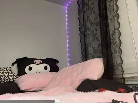 Snapshot of Akira-Rabbit chatting on April 10, 3:45 am Akira-Rabbit online show from April 10, 3:45 am