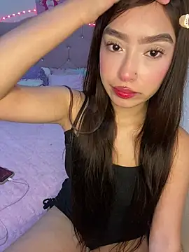 Snapshot of Miakittyyy chatting on June 21, 1:30 am Miakittyyy online show from June 21, 1:30 am