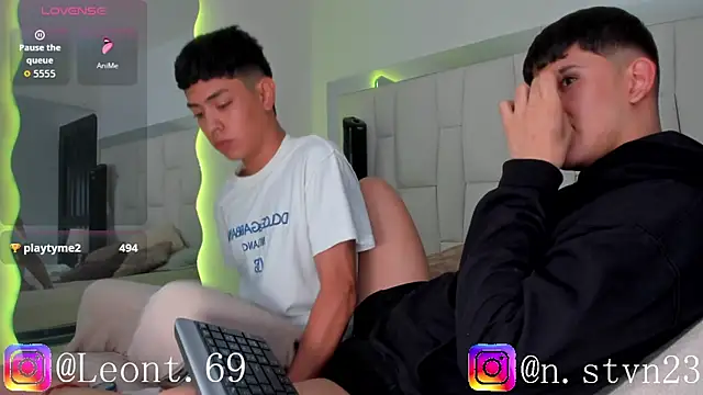 Poison Boys online show from April 16, 1:56 pm