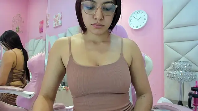 Snapshot of luna_hix chatting on July 3, 12:11 pm luna hix online show from July 3, 12:11 pm