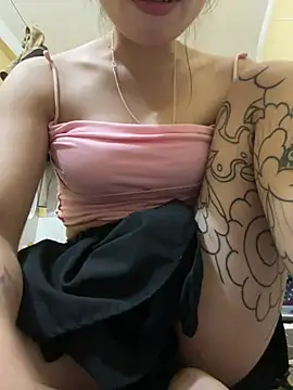 Neo-baby online show from April 18, 6:01 pm