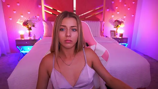 DoveLovee online show from July 6, 3:03 pm