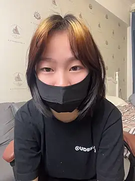 YouYou-999 online show from April 10, 11:48 am