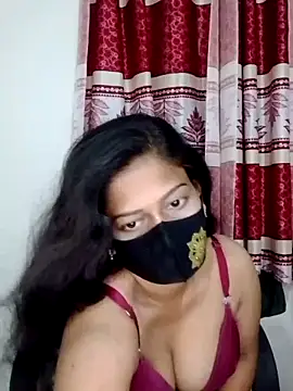 Snapshot of black-woman chatting on April 16, 10:01 pm black-woman online show from April 16, 10:01 pm