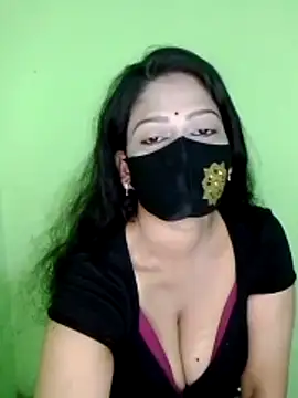 Snapshot of black-woman chatting on April 19, 12:37 pm black-woman online show from April 19, 12:37 pm