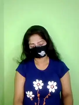 Snapshot of black-woman chatting on May 3, 2:23 pm black-woman online show from May 3, 2:23 pm