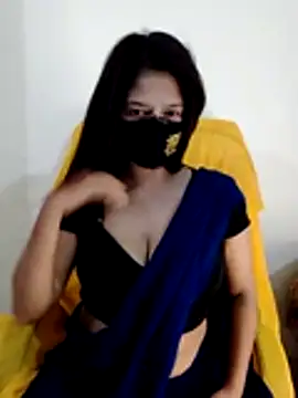 Snapshot of black-woman chatting on June 23, 7:12 pm black-woman online show from June 23, 7:12 pm