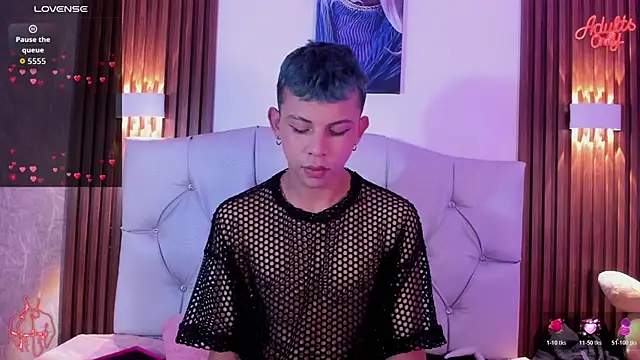 Apolo Prince1 online show from April 21, 8:23 pm