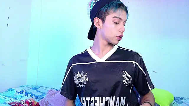 Apolo Prince1 online show from July 6, 9:39 pm