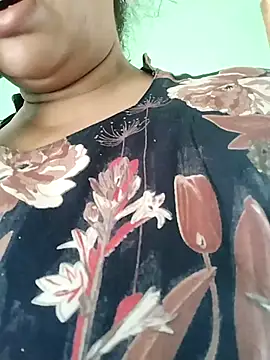 Snapshot of Monika_telugu_queen chatting on April 15, 6:53 am Monika telugu queen online show from April 15, 6:53 am