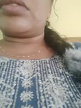 Snapshot of Monika_telugu_queen chatting on June 26, 8:52 am Monika telugu queen online show from June 26, 8:52 am