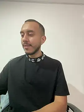 cristianstone2 online show from April 18, 2:32 pm