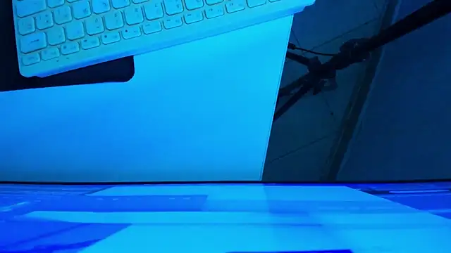 Snapshot of britanny_jones1 chatting on June 25, 10:47 pm britanny jones1 online show from June 25, 10:47 pm