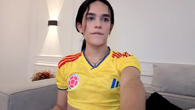 Snapshot of valerysofia_vg chatting on June 27, 7:41 pm valerysofia vg online show from June 27, 7:41 pm