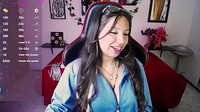 milu1220  online show from April 18, 10:10 pm