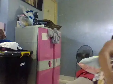 sexyPinay2026 online show from April 22, 5:21 am