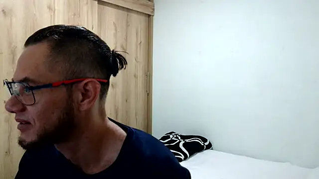 andrew 1520 online show from February 10, 12:15 am