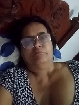 PienCanela online show from May 14, 11:39 am