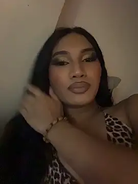slutty aki online show from June 7, 3:27 pm