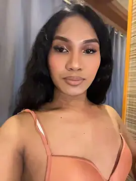 Snapshot of slutty_aki chatting on July 19, 5:27 pm slutty aki online show from July 19, 5:27 pm