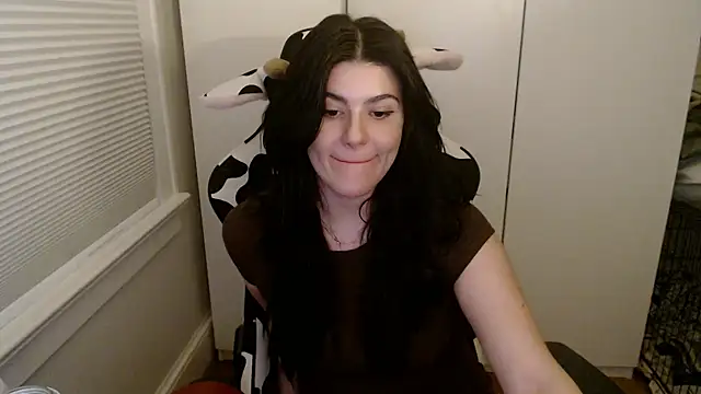 Snapshot of cassiealvarez chatting on April 23, 1:51 am cassiealvarez online show from April 23, 1:51 am