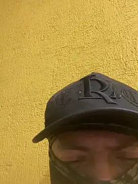 Snapshot of jakeblaze26 chatting on April 12, 2:49 am jakeblaze26 online show from April 12, 2:49 am