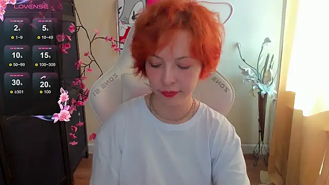 InfernoKitten online show from June 9, 1:17 am
