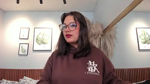 AMBERBENELLI online show from April 17, 3:31 am