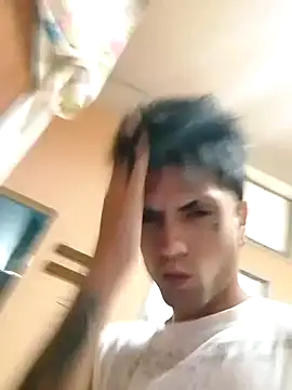 Snapshot of CubaxxxPeneGrande chatting on April 11, 7:40 pm CubaxxxPeneGrande online show from April 11, 7:40 pm