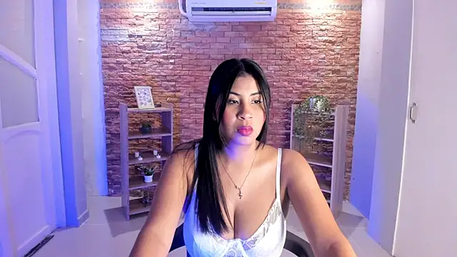 noa joness online show from May 26, 9:11 pm