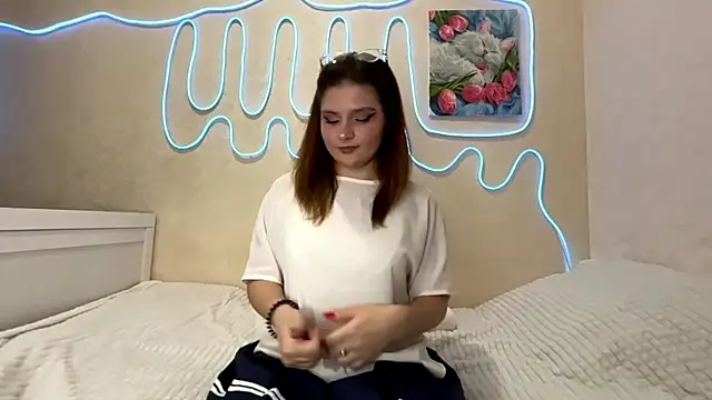 SexyFriren online show from June 8, 1:55 pm
