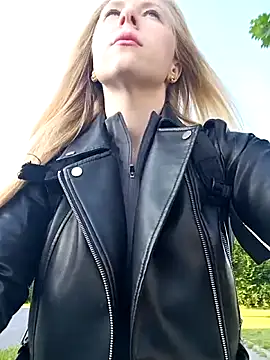 TrueSexyCrime online show from May 13, 4:37 pm
